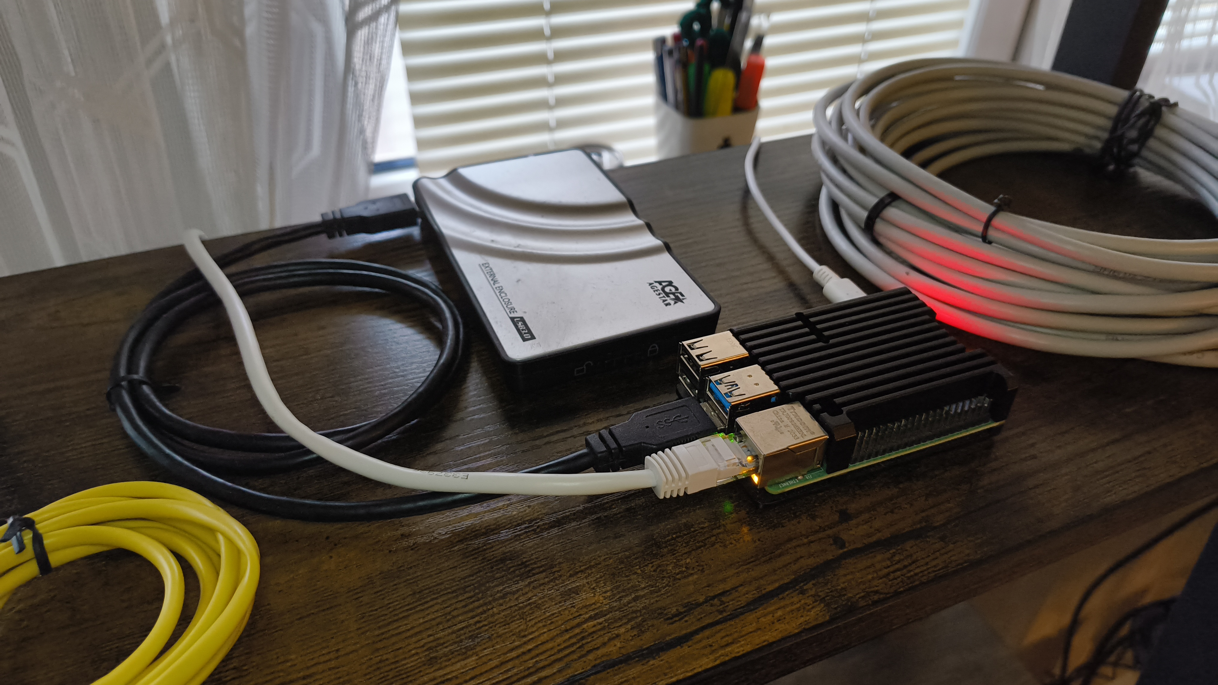 Selfhosting on Raspberry Pi 4B